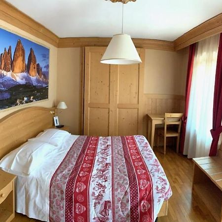 Albergo Garni Ajarnola Ауронцо-ді-Кадоре Екстер'єр фото