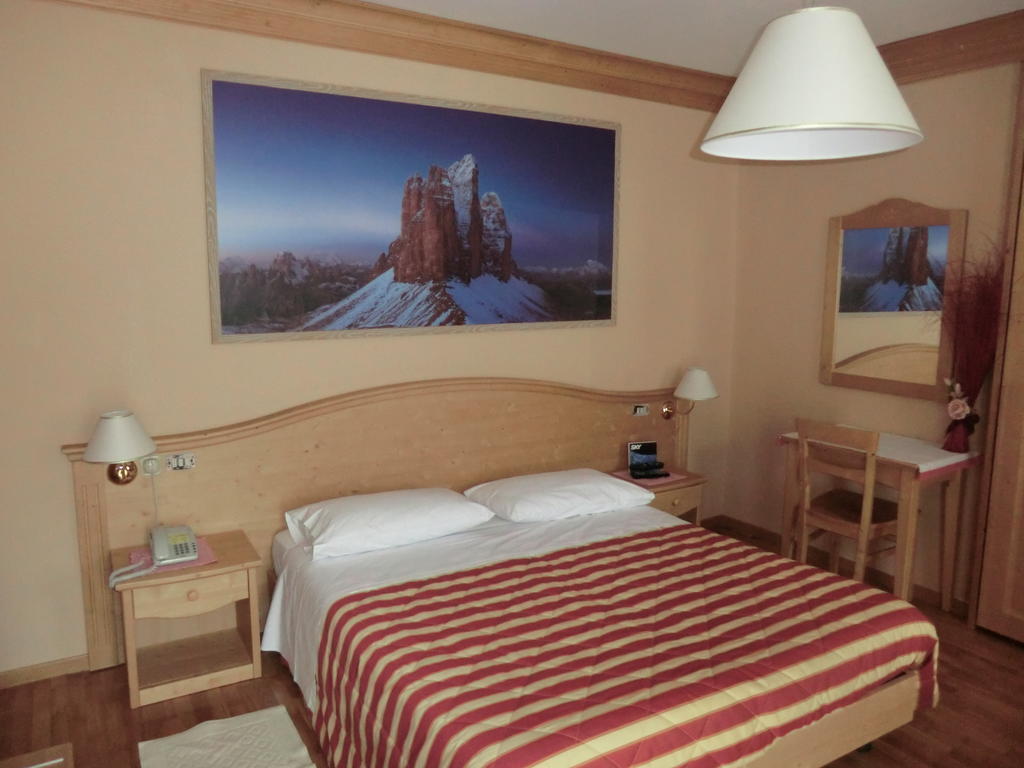 Albergo Garni Ajarnola Ауронцо-ді-Кадоре Номер фото