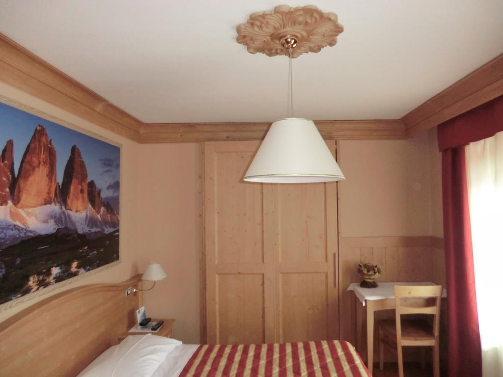 Albergo Garni Ajarnola Ауронцо-ді-Кадоре Номер фото